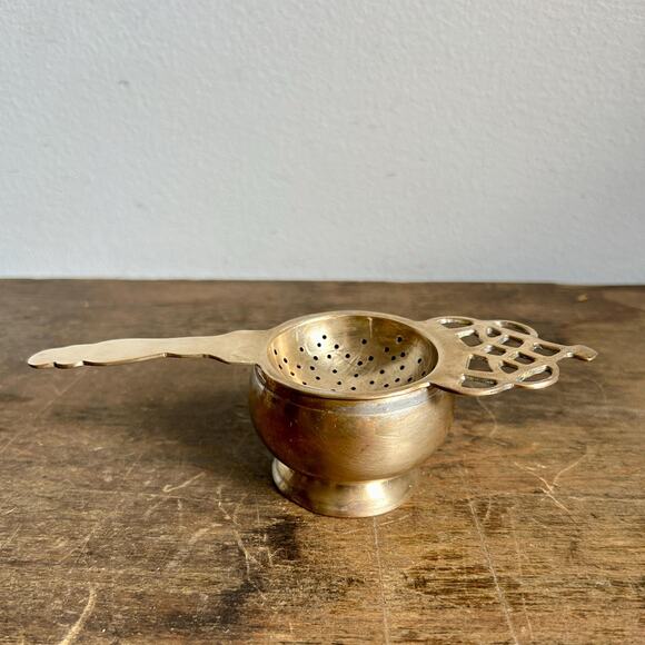 Antique Tea Strainer and Drip Cup | Loose Leaf Tea | Tea Gifts Accessories - Picture 1 of 4